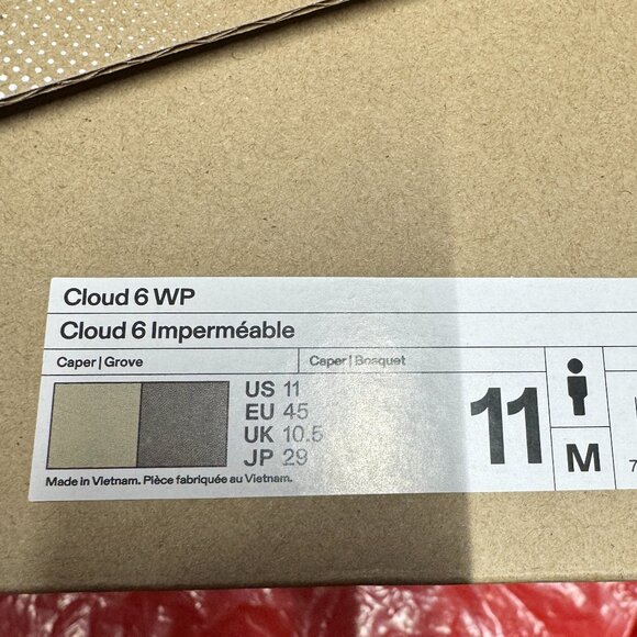BNIB On Running Cloud 6 Waterproof, Caper/Grove, size 11 - Picture 4 of 4